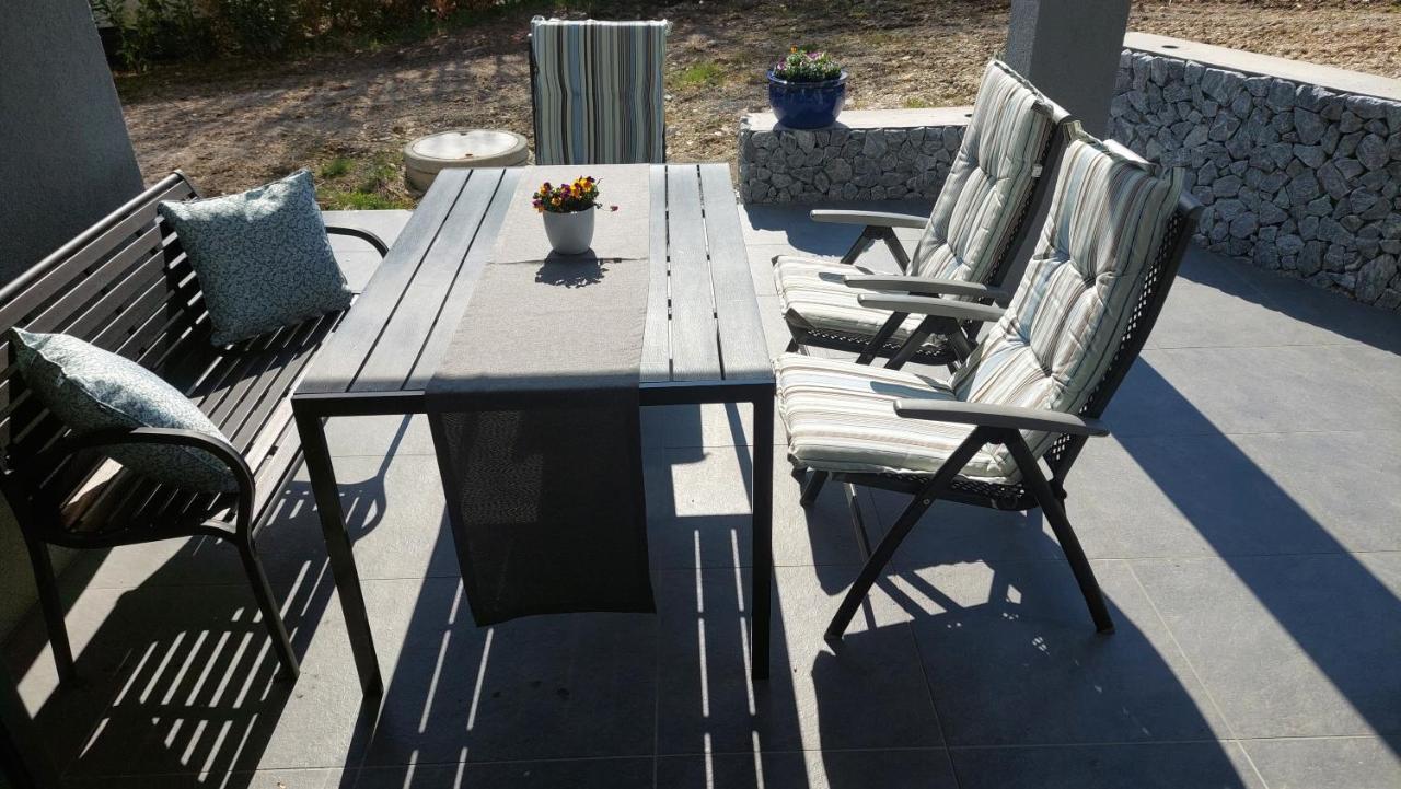 Ferienwohnung Claudia Mit Terrasse Nussdorf am Attersee Exterior photo